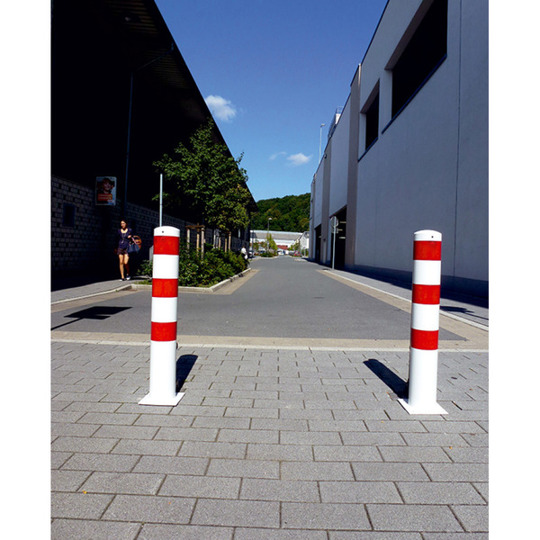 Rammschutzpoller Bollard Ø152 mm, 1200 mm, feuerverzinkt, zum Einbetonieren, weiß mit 3 roten Reflexstreifen, Stahlkappe, 2 Ösen